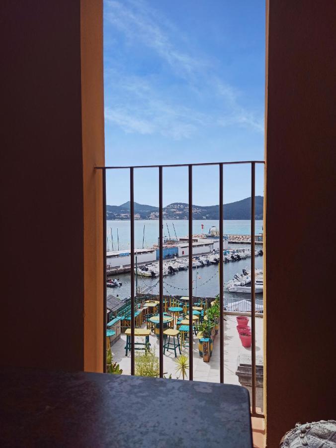 Bed and Breakfast O Reves Ailleurs Сен-Сир-сюр-Мер Экстерьер фото